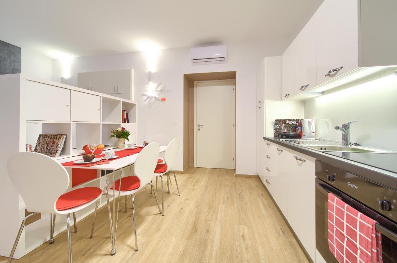 Logo Apartments 5 Min Walk To Main Square ซาเกร็บ ภายนอก รูปภาพ
