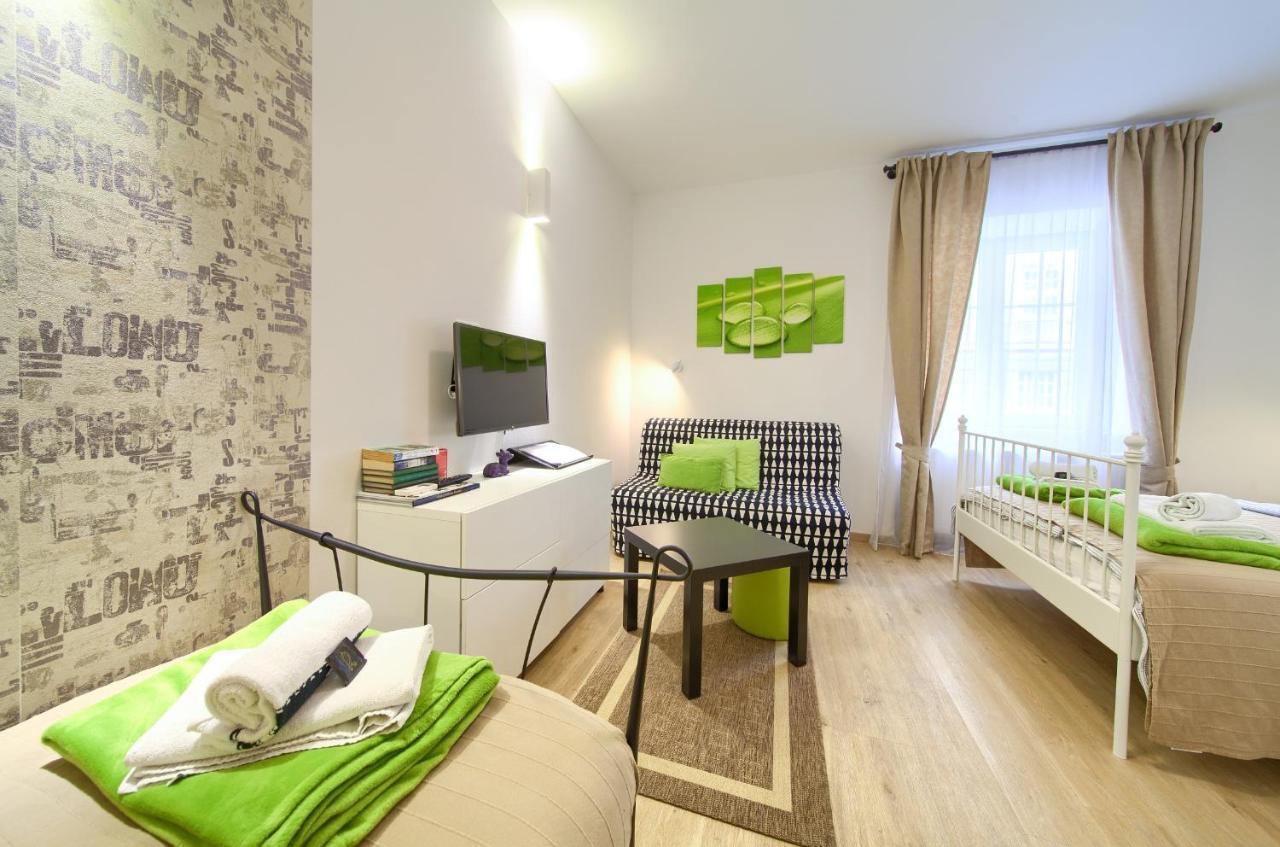 Logo Apartments 5 Min Walk To Main Square ซาเกร็บ ภายนอก รูปภาพ