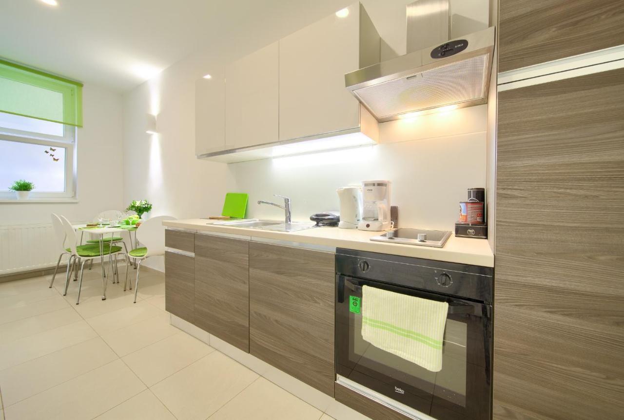 Logo Apartments 5 Min Walk To Main Square ซาเกร็บ ภายนอก รูปภาพ