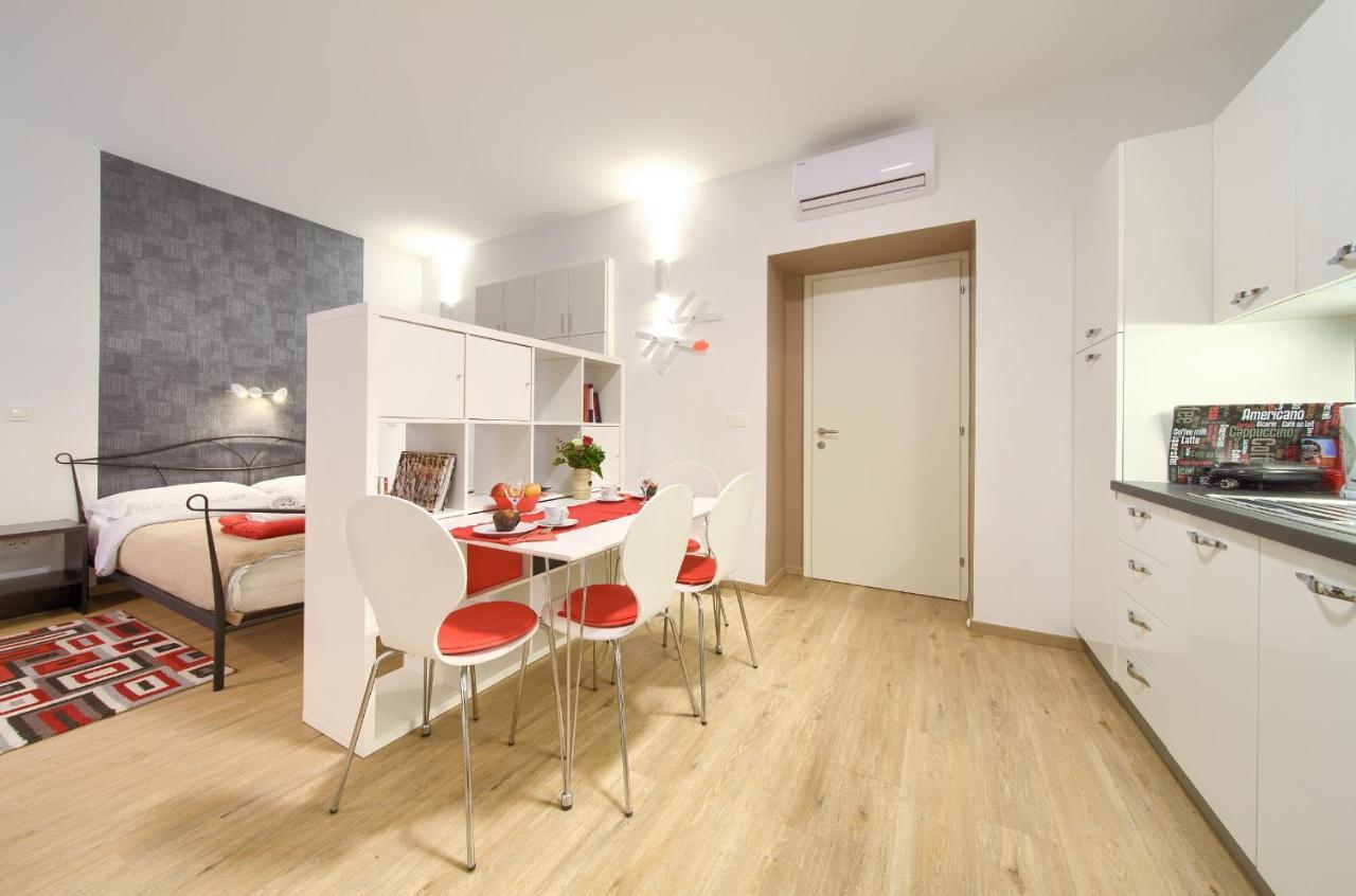 Logo Apartments 5 Min Walk To Main Square ซาเกร็บ ภายนอก รูปภาพ