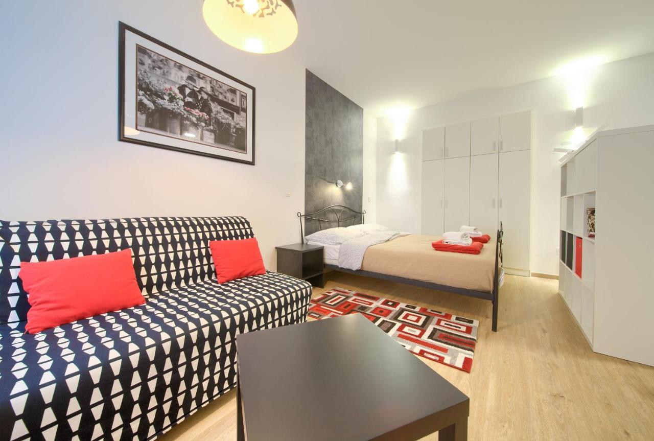 Logo Apartments 5 Min Walk To Main Square ซาเกร็บ ภายนอก รูปภาพ