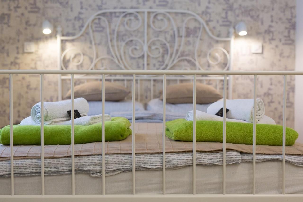 Logo Apartments 5 Min Walk To Main Square ซาเกร็บ ภายนอก รูปภาพ